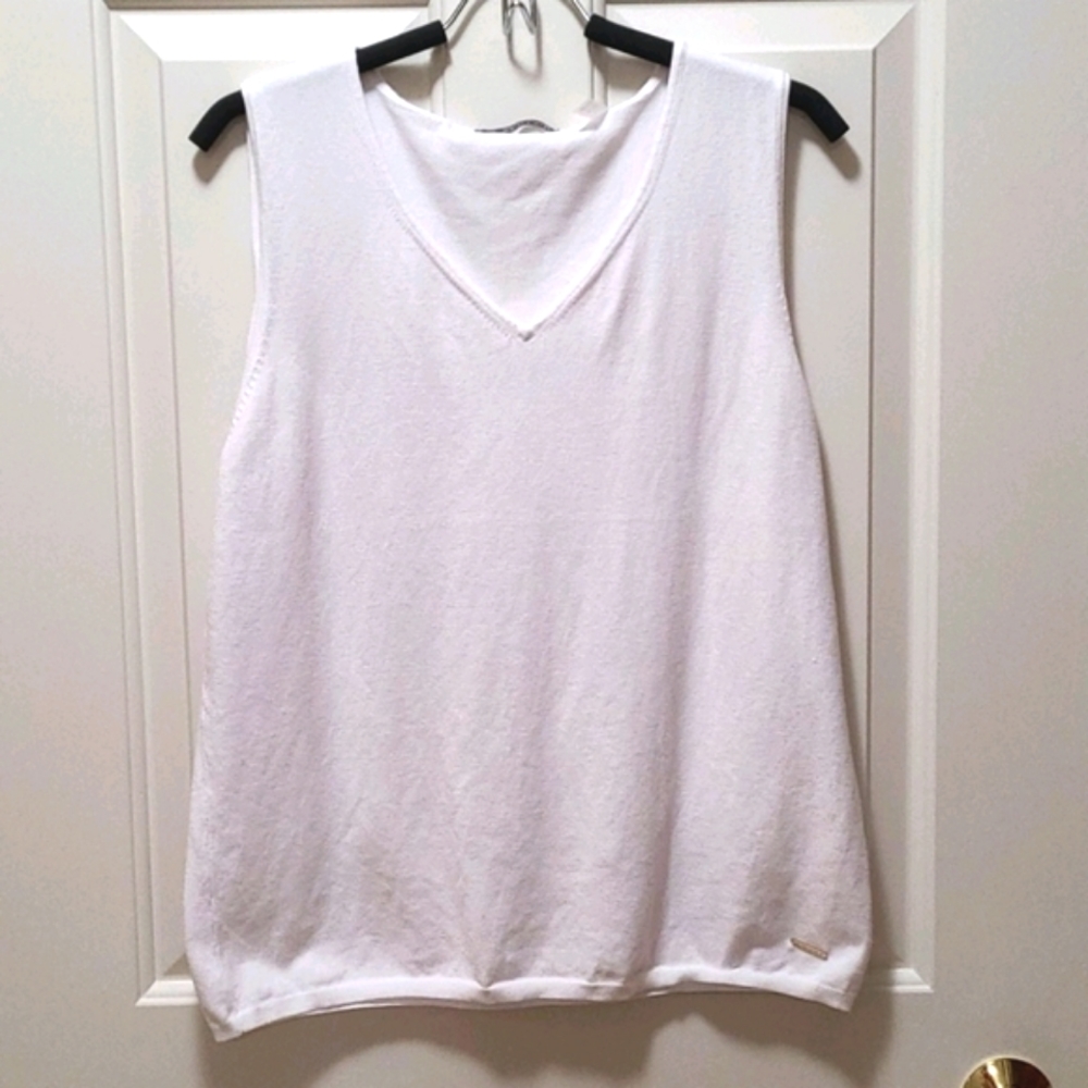 🤍 NWOT Tahari White Sleeveless Sweater tank XL